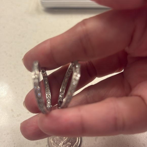 14k white gold diamonds earrings don’t know ct please see on ph - Picture 6 of 6